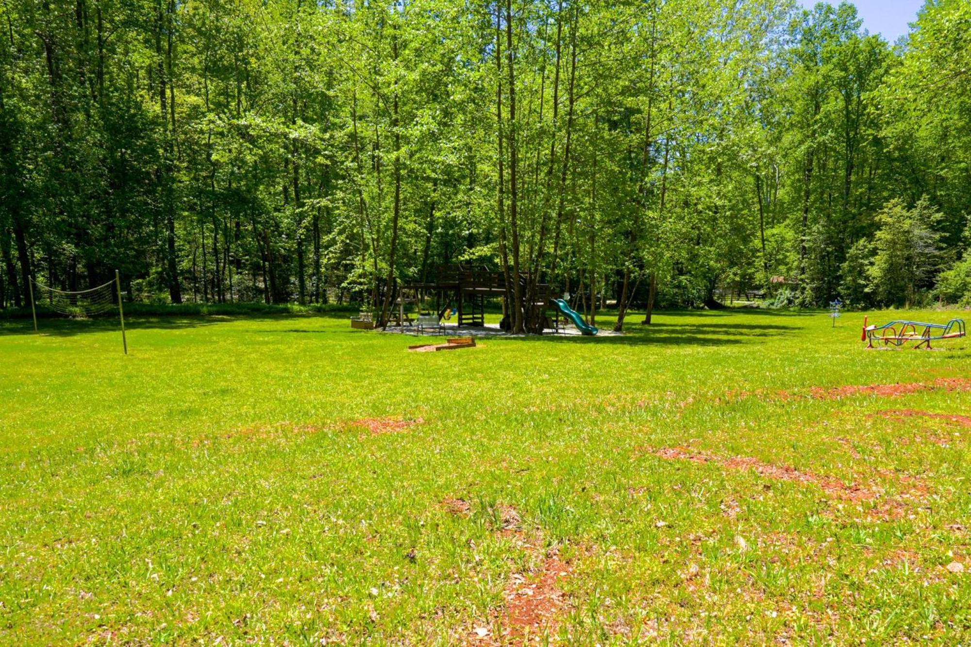 Villa New Listing! Wine Country Retreat - 2 Bed, Hot Tub Dahlonega Exterior foto